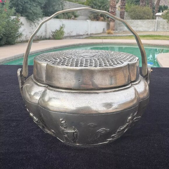 Antique Chinese White Bronze Hand Warmer Signed, Ornate Relief Scene Qing Style - Picture 4 of 12